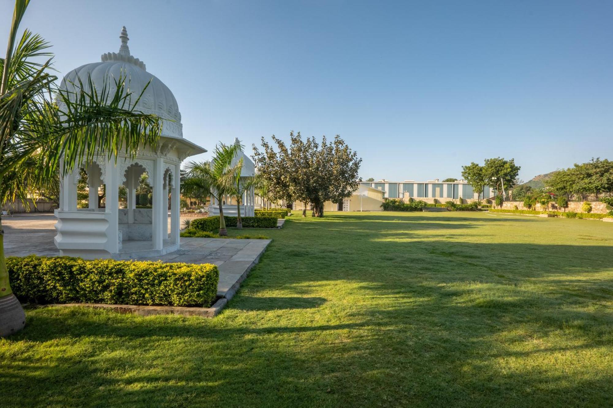 Sterling Balicha Udaipur Hotel Exterior photo